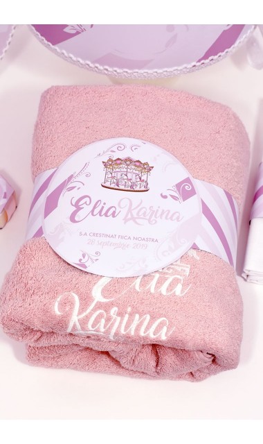 Trusou de botez elegant, brodat cu un carusel roz, Povestea Carusel 4